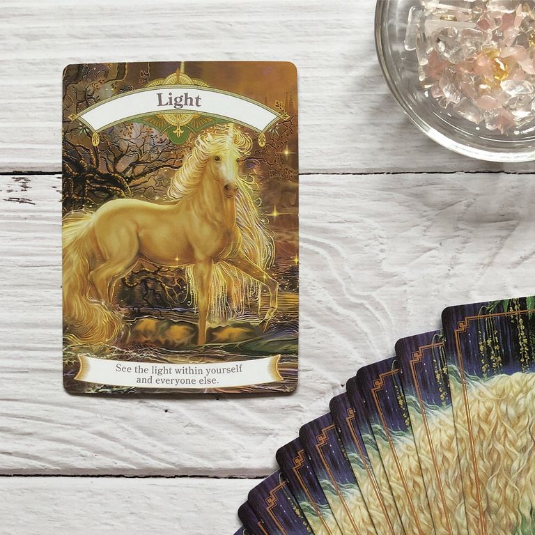découvrez la signification de vos tirages avec notre guide d'interprétation de l'oracle : explications claires, conseils et astuces pour mieux comprendre les messages de votre oracle.