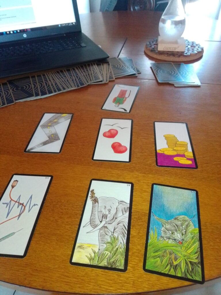 découvrez la signification et l'interprétation de la carte 33 de l'oracle gé, un outil précieux pour explorer votre avenir et guider vos décisions.