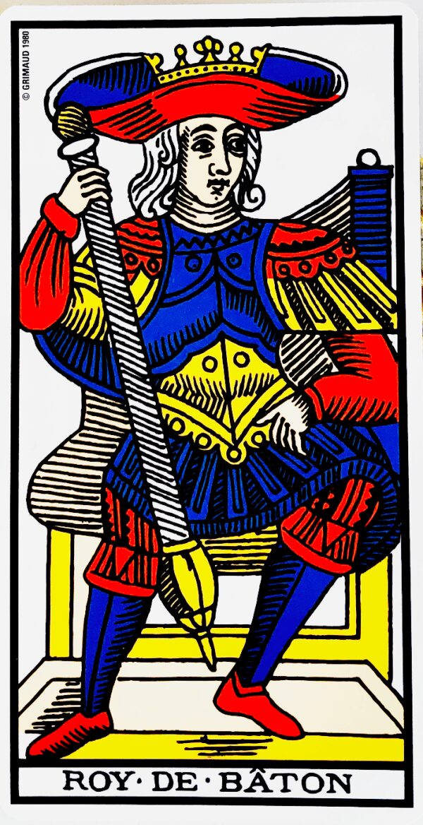 découvrez les différentes méthodes de coupe du tarot et apprenez à interpréter les cartes pour des lectures précises et éclairantes.