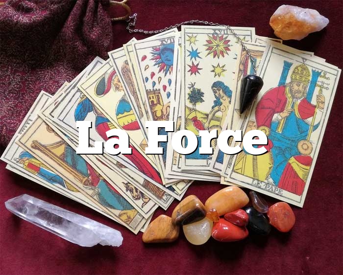 découvrez la signification profonde des cartes de tarot et comment elles révèlent la puissance intérieure grâce à la carte de la force.