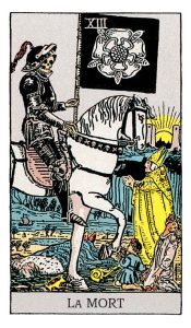 découvrez la signification de la carte de la mort dans le tarot et explorez ses différentes combinaisons pour mieux comprendre les messages qu'elle véhicule.