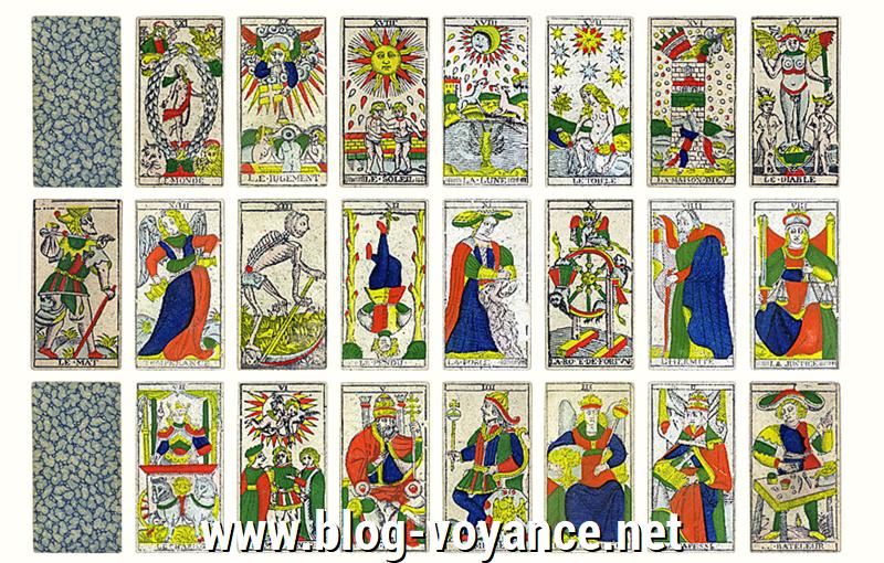 découvrez la signification de votre tirage 3 cartes avec l'oracle des miroirs pour une introspection profonde et des réponses claires.
