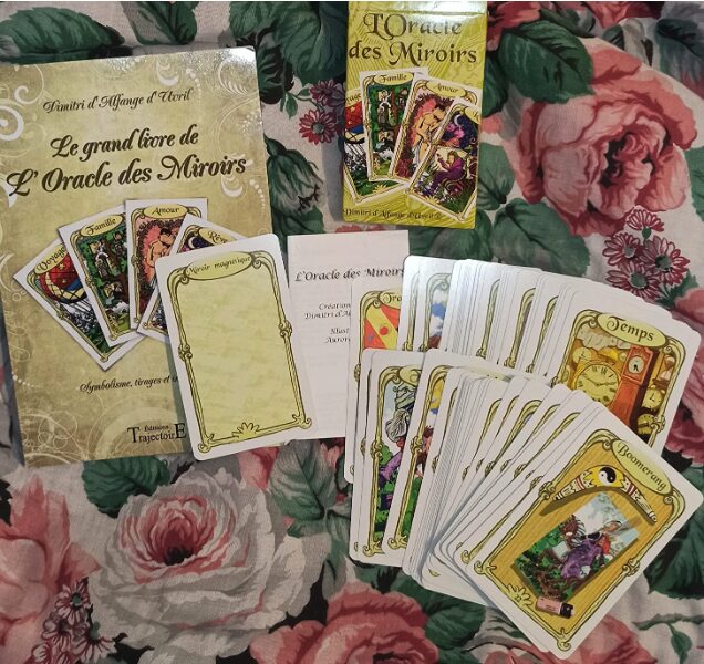 découvrez votre avenir et explorez votre subconscient avec un tirage de 3 cartes de l'oracle des miroirs, un outil puissant pour la guidance et la réflexion personnelle.