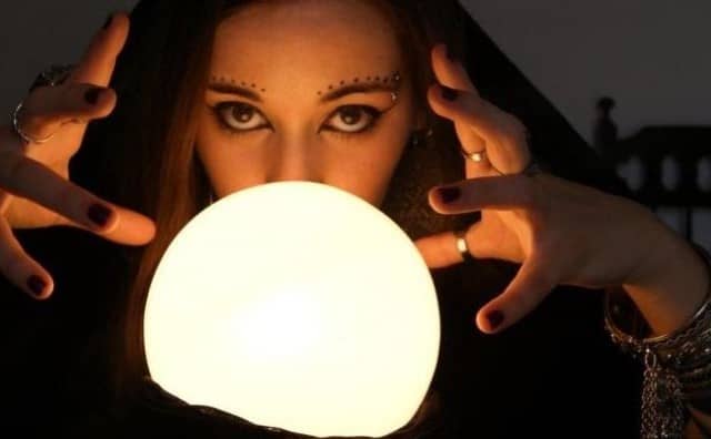 découvrez les relations entre la voyance et l'islam, ses perspectives religieuses et culturelles, ainsi que les avis des experts sur cette pratique.